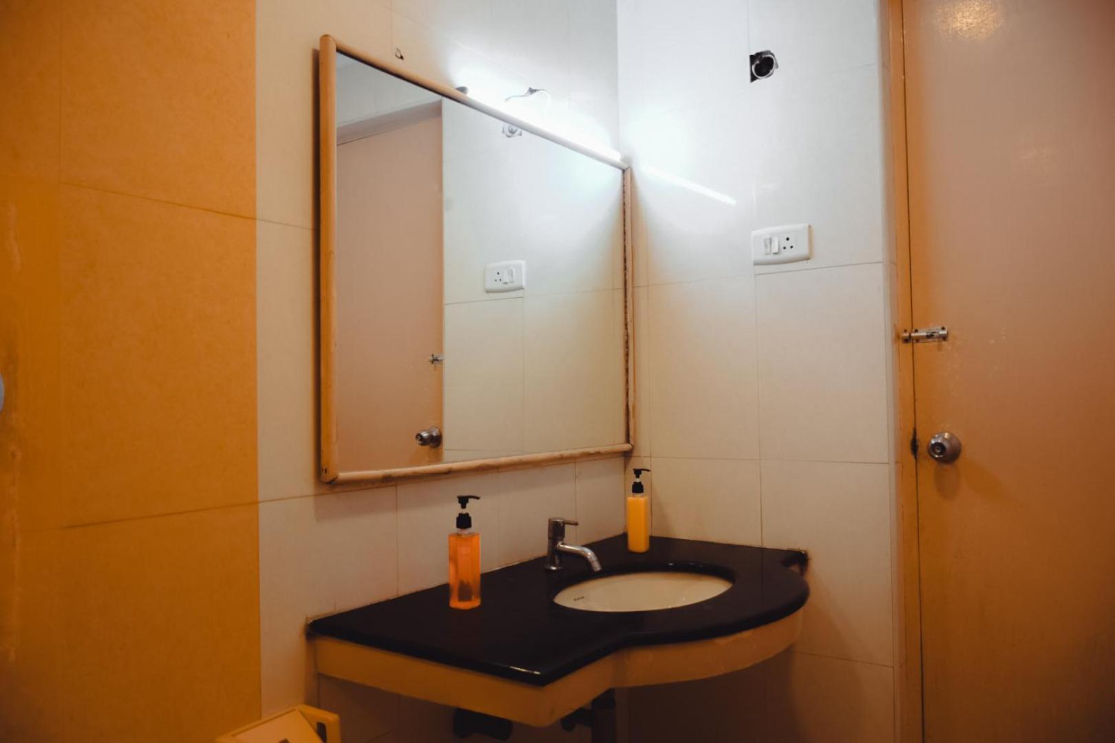 Naksha Tree Hotels - Mogappair Chennai Ngoại thất bức ảnh