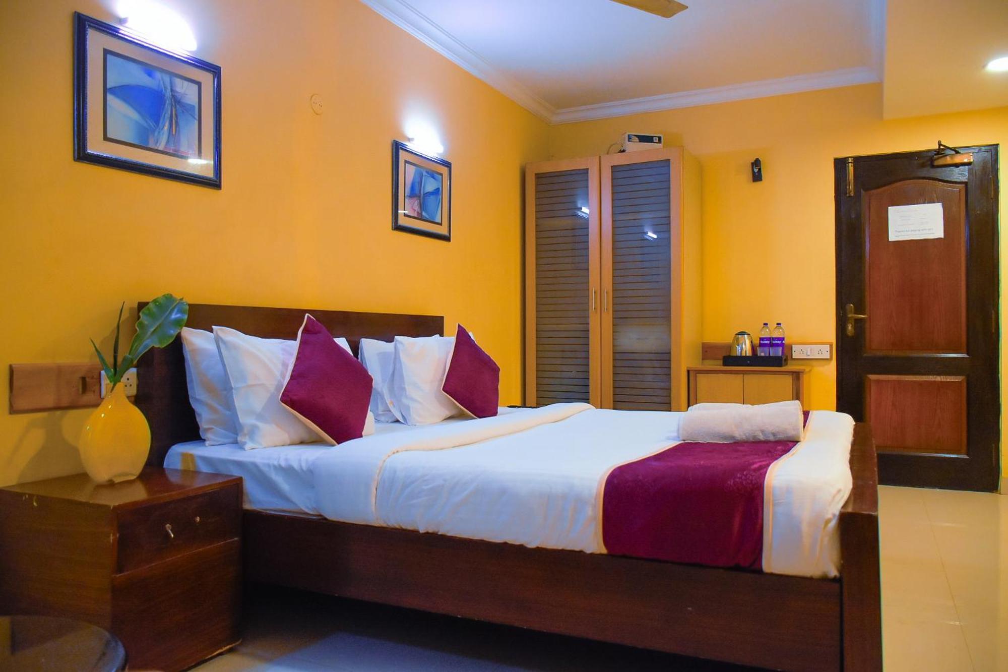Naksha Tree Hotels - Mogappair Chennai Ngoại thất bức ảnh