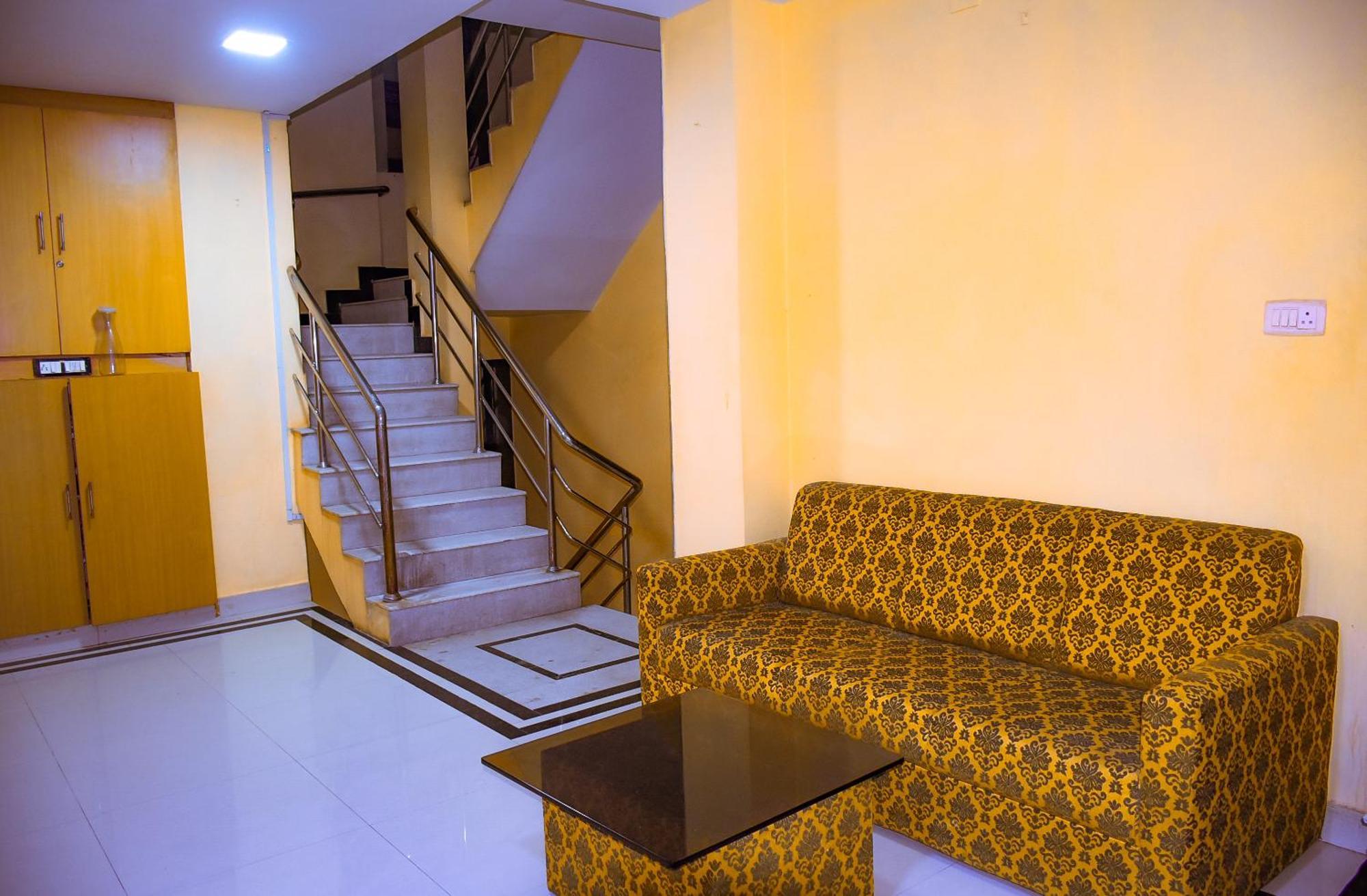 Naksha Tree Hotels - Mogappair Chennai Ngoại thất bức ảnh