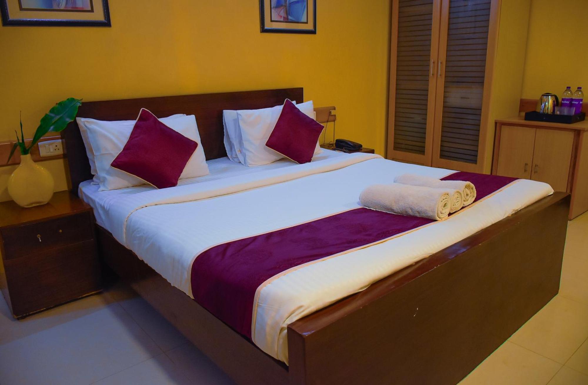 Naksha Tree Hotels - Mogappair Chennai Ngoại thất bức ảnh