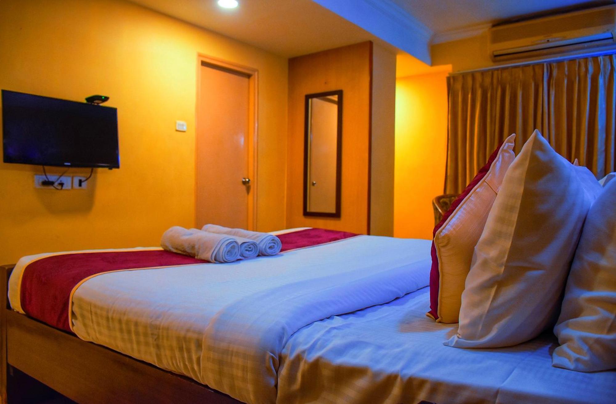 Naksha Tree Hotels - Mogappair Chennai Ngoại thất bức ảnh